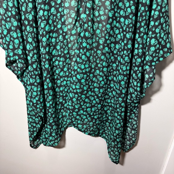 Lost in Layers Skull Print Kimono Cover up One size - Picture 9 of 9